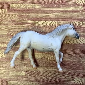ON HOLD Breyer SNOWBALL 1997 1st in Series Holiday Christmas Horse Pony # 702197